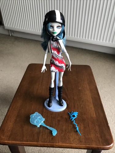 Monster high rare ghoulia - monster,
