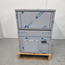 Spray Ice Maker Cubed 33kg