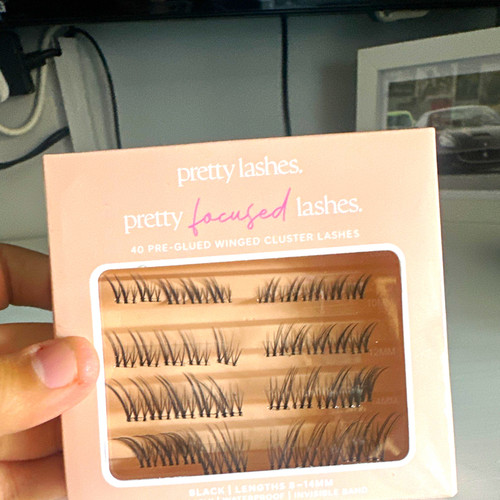 Pretty lashes focused - pretty,
