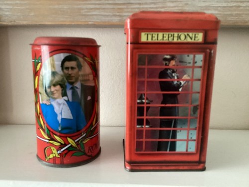 Vintage ian logan tin - ian,