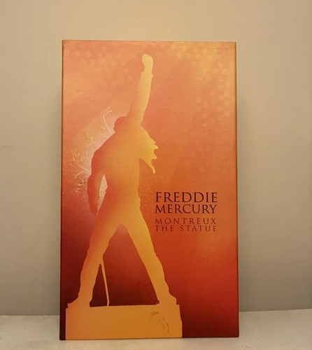 Queen official figurine - -,