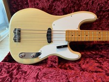 fender AVII 54 Precision Bass