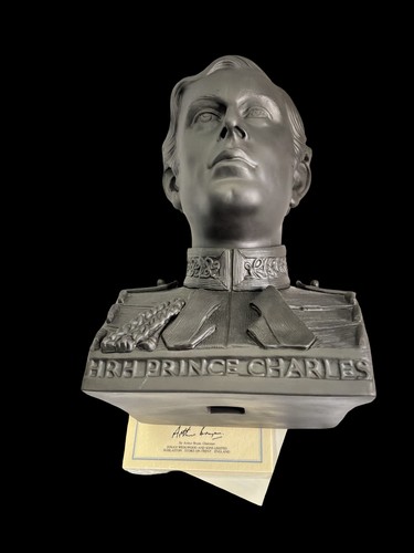 Wedgwood black basalt - wedgwood, bust