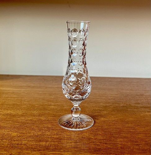 Tudor crystal lead - lead, bud