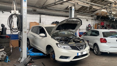 Nissan pulsar petrol 2016 - nissan,