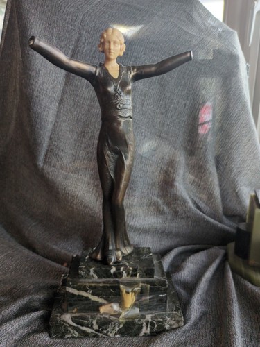Art deco figurine - figurine, damaged