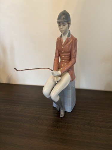 Lladro female equestrian - lladro,