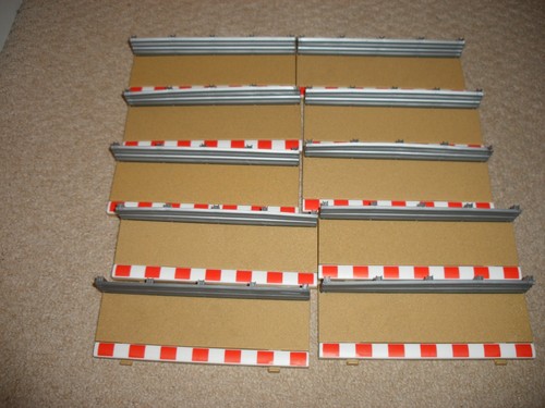 Scalextric border barrier - scalextric,