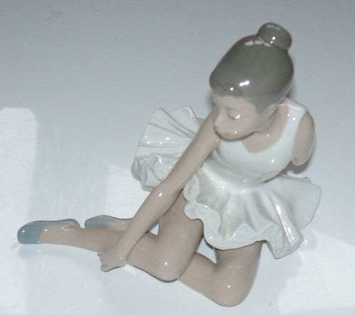 Nao lladro reposing ballet - nao,