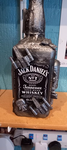 Jack daniels empty - empty,