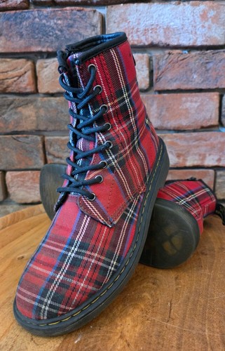 Martens red tartan plaid - red,