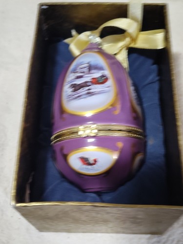 Christmas porcelain egg - mr.,