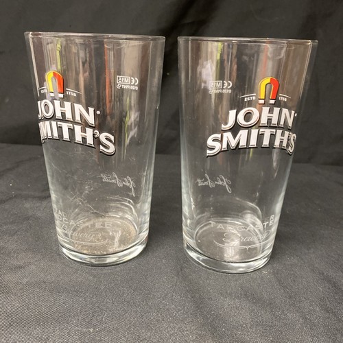 John smiths pint - 2x, glasses