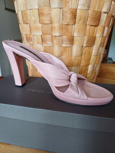 Pied terre pale pink - a, soft