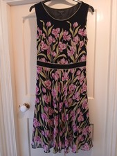 Pretty Debenhams Floral Black