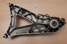 Yamaha YP250 Majesty 250 1996-2003 exhaust frame mounting bracket / hub