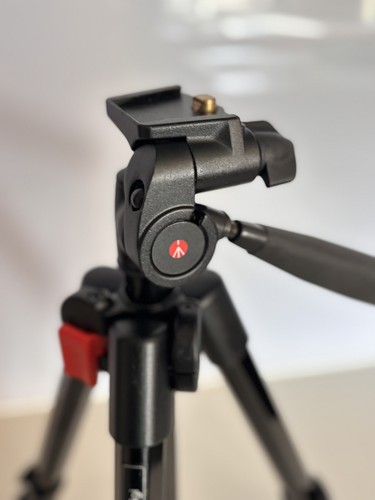 Manfrotto compact tripod 718 - compact,