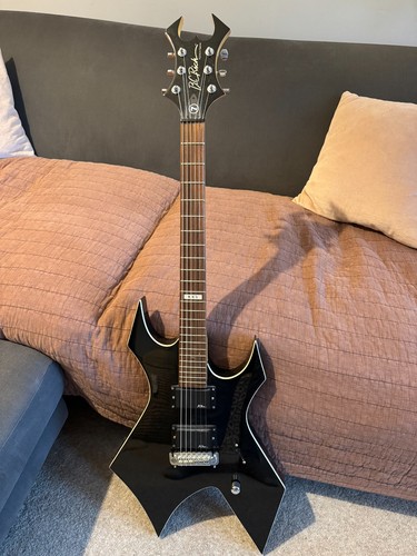 Rich warlock signature - b.c.,