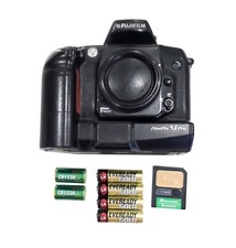 Fujifilm Finepix S1 Pro DSLR