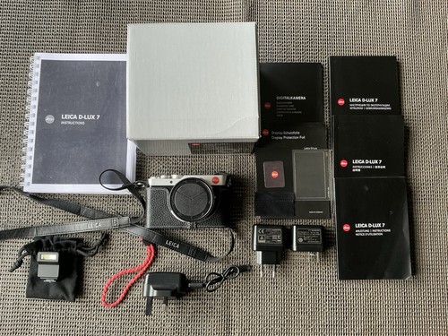 Leica lux compact digital - d-lux,