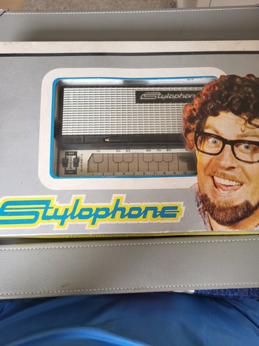 1970 black stylophone - black, with