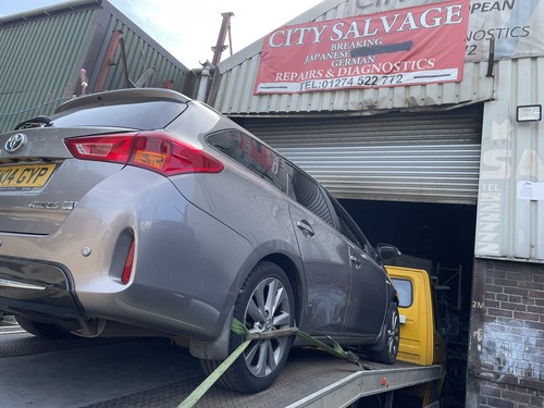 Toyota auris estate 2014 many - toyota,