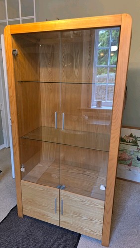 Solid oak display - solid,