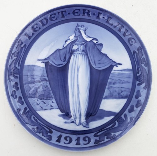 Royal copenhagen porcelain - royal,