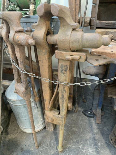 Reclaimed blacksmith leg - blacksmith's,
