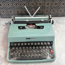 Vintage Olivetti Lettera 32