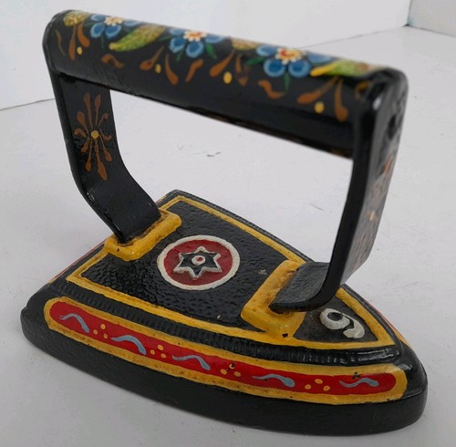 Vintage hand painted cast iron - cast,