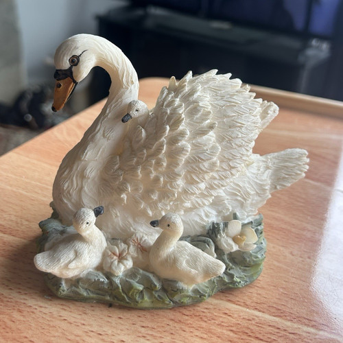 Ceramic pottery swan with - pottery,