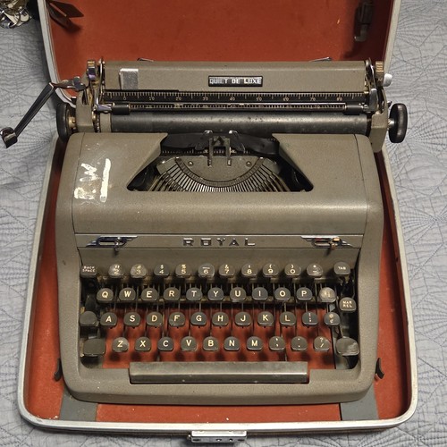 Royal vintage manual portable - manual,