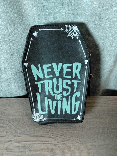 Never trust the living gothic - trust,