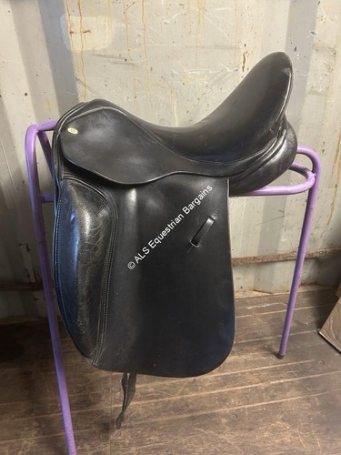 The dressage saddle - dressage,