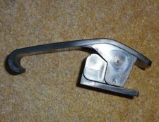 THULE 56972 ROOF BOX SECURING CLIP CATCH ALSO FITS HALFORDS KARRITE EXODUS