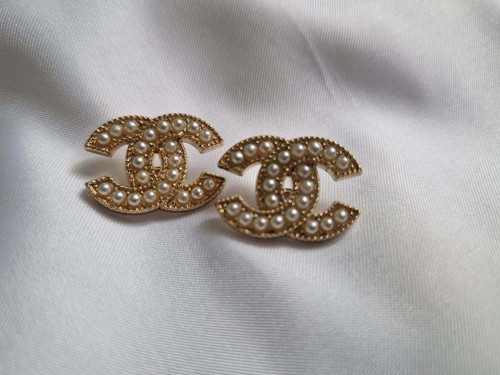 Lot two gold chanel - two,
