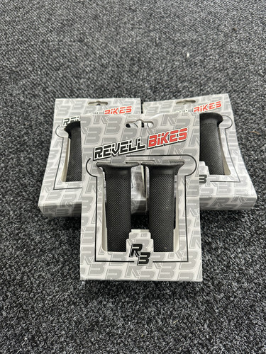 Black revell bikes - revell,