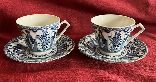 Blue white geishas blossoms - white,