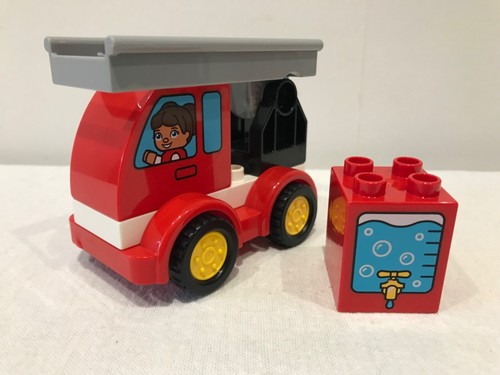 Duplo red fire engine - red,