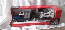 BRITAINS BIG FARM 42919 LAND ROVER, TRAILER AND SKID STEER SET - 1.16  (RARE !!)