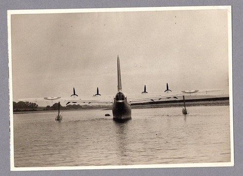 Short sunderland flying boat - short,
