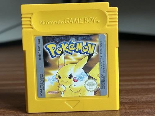 Genuine pokemon yellow - pokemon,