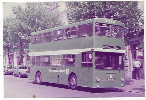 Bus photo thm718m maidstone - thm718m,