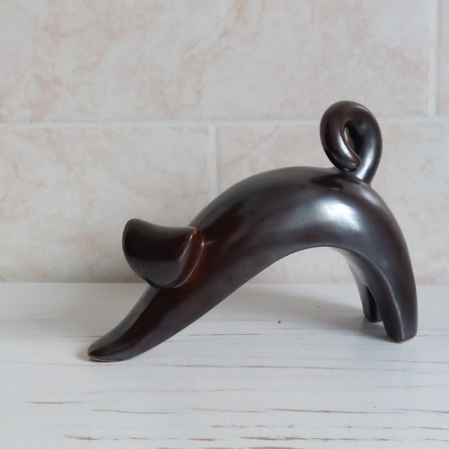 Vintage cat figurine - cat,