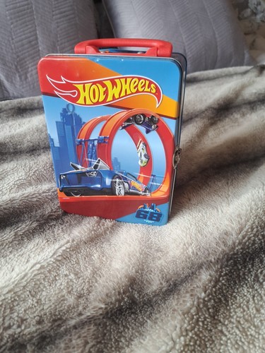Hot wheels carry case - 18, slot