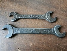 2 Vintage Snail Brand