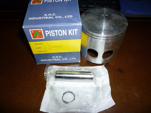 Lambretta piston ring set - &,