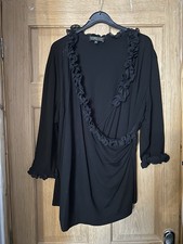 Pompoos Top Size 22 Black V