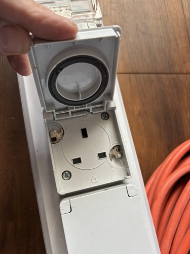 Camping mains cable 3 socket - camping.,